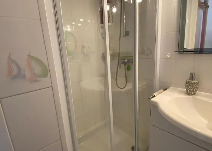 5 Pers Climatisee Terrasse Et Parking Proche - V0264 Villa